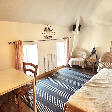 La Pie Qui Tette-studio Vierville-sur-Mer